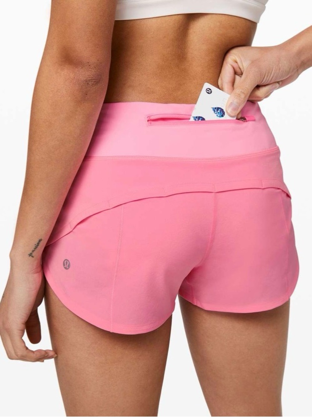 Lululemon Speed Up Short *2.5"
Pink Shell Size 6